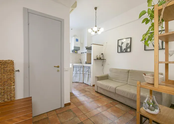 Trastevere Station - Colosseo 3*